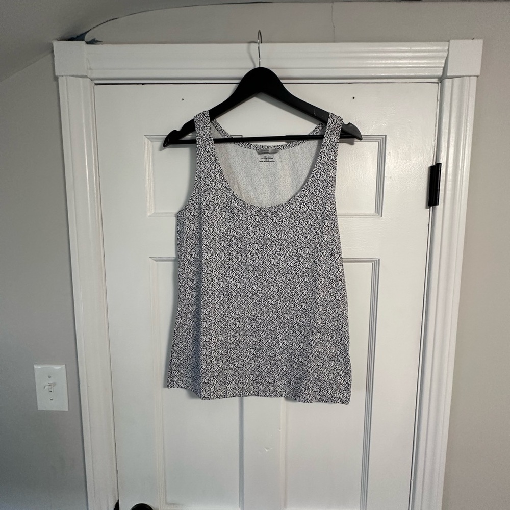 H&M Gray and White Sleeveless Tank Top